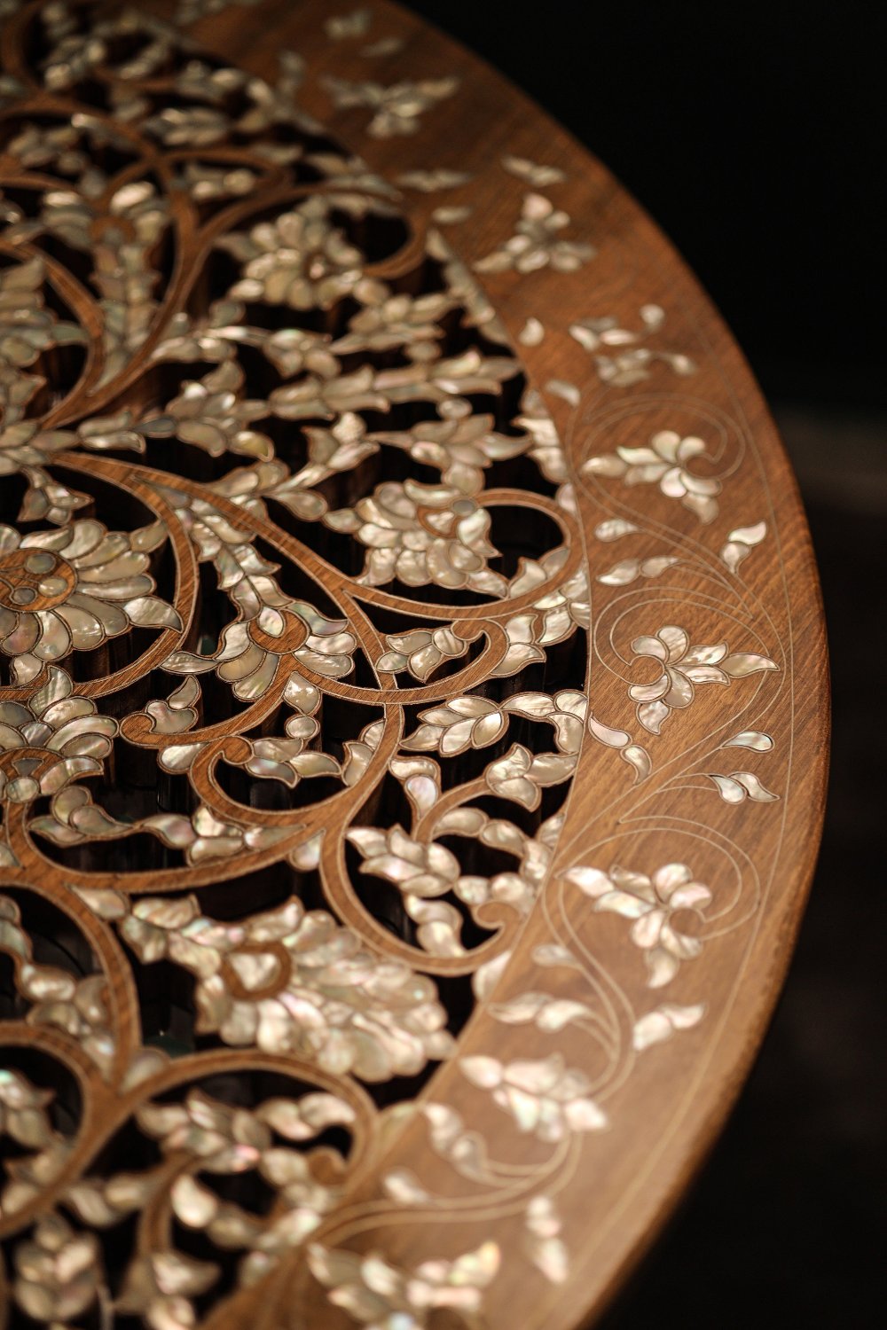 Handmade Middle Table for Living Room  Inlaid with Mother of Pearls